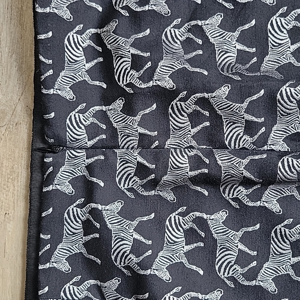 J. Crew Size 4 Zebra Pattern Pencil Mini Skirt - image 7